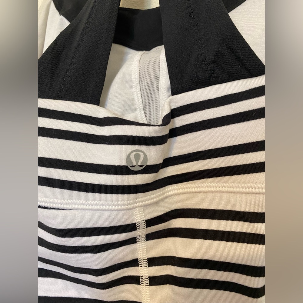 Lululemon Tank - Picture 5 of 5